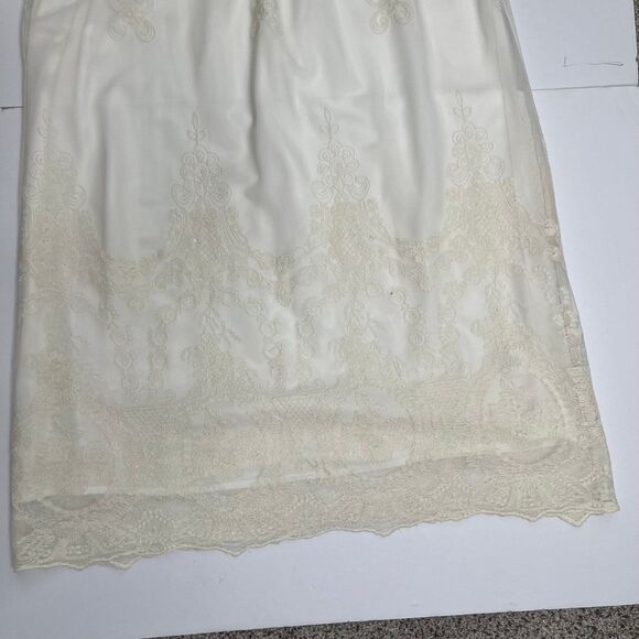 NWT Women’s Cold Should Round Neck Embroidery Dress-Glam Size Small #364 - Picture 3 of 12